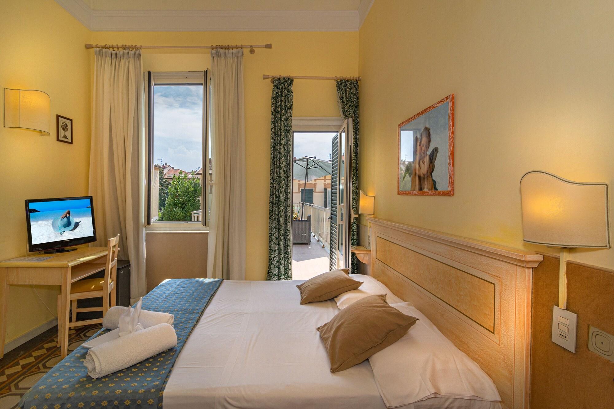Hotel Arcangelo Viareggio Exterior foto