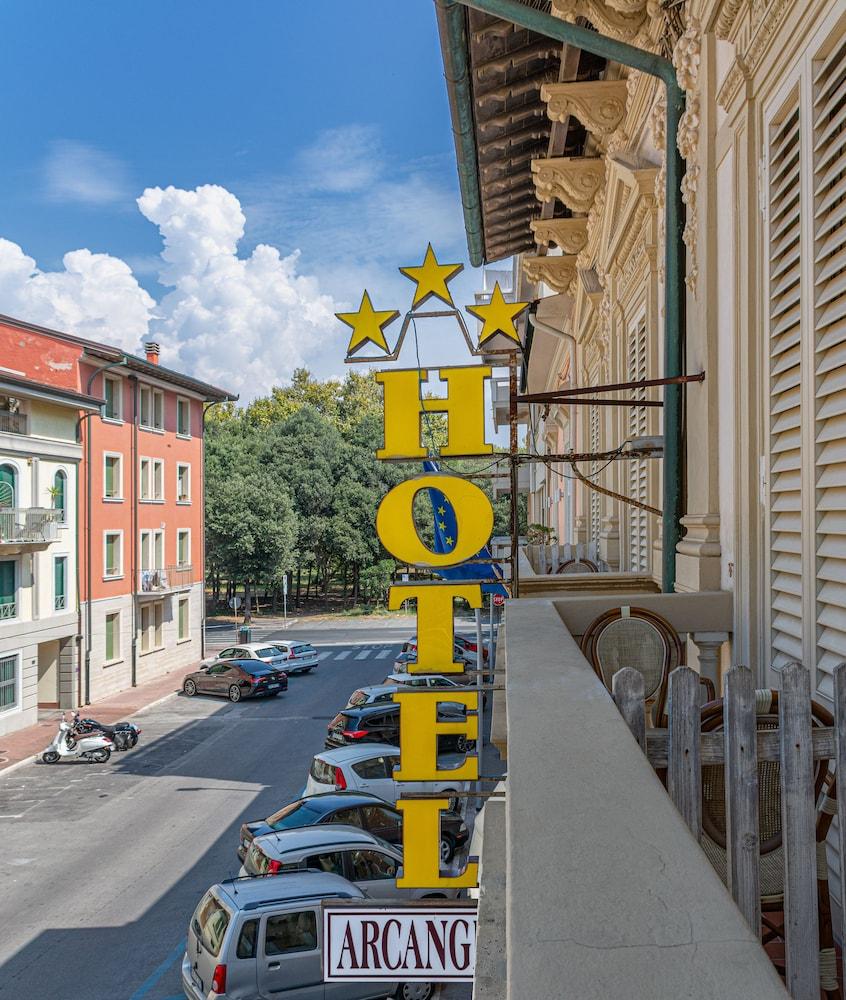 Hotel Arcangelo Viareggio Exterior foto