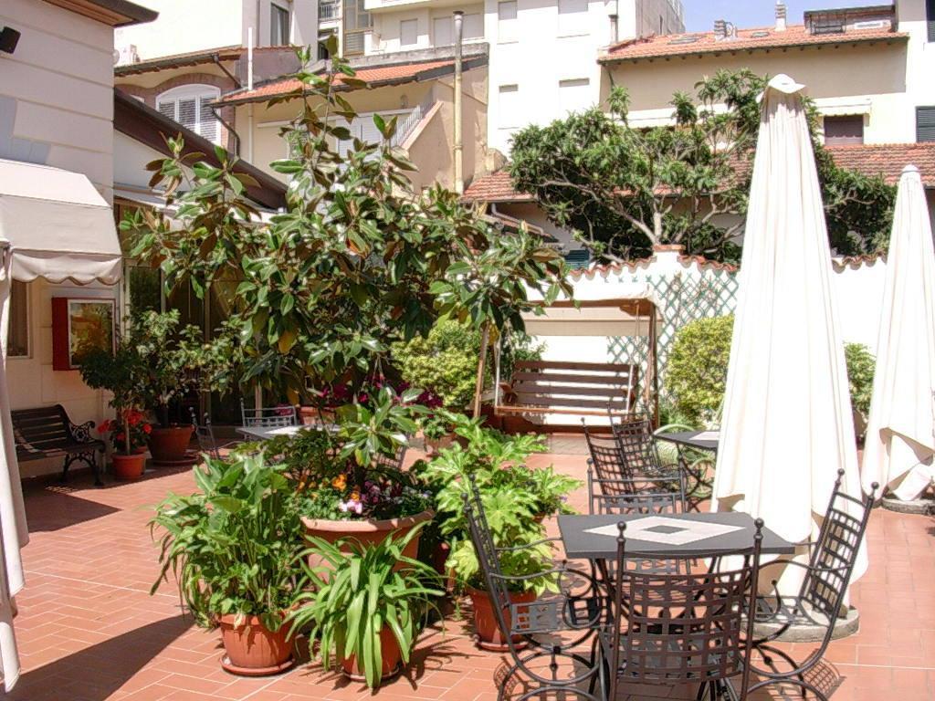 Hotel Arcangelo Viareggio Exterior foto