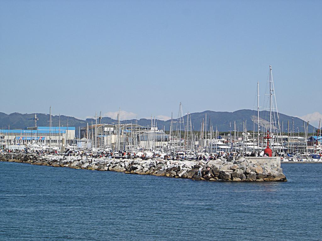 Hotel Arcangelo Viareggio Exterior foto