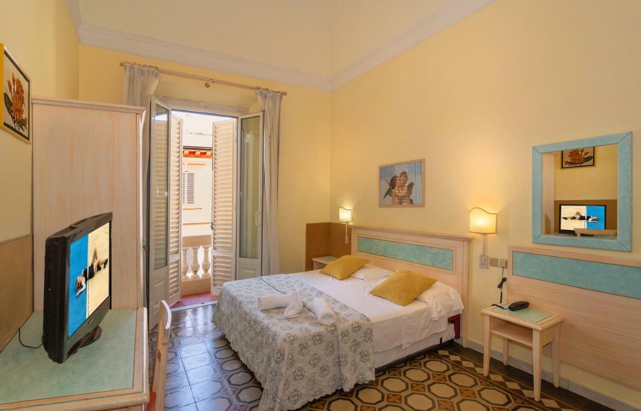 Hotel Arcangelo Viareggio Exterior foto
