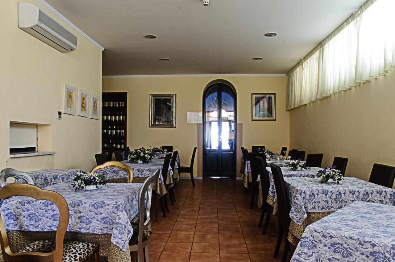 Hotel Arcangelo Viareggio Exterior foto